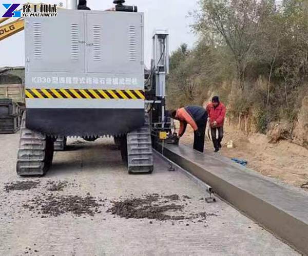 Concrete Slipform Curb And Gutter Machine