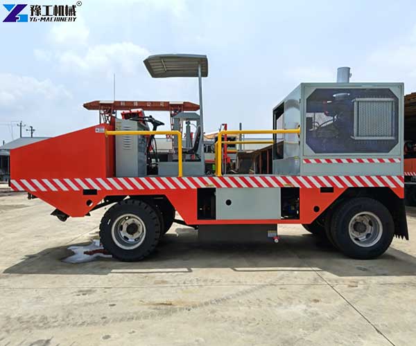 KB20 slipform curb machine