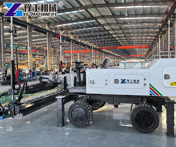 Concrete screeding machine finishing large commercial project