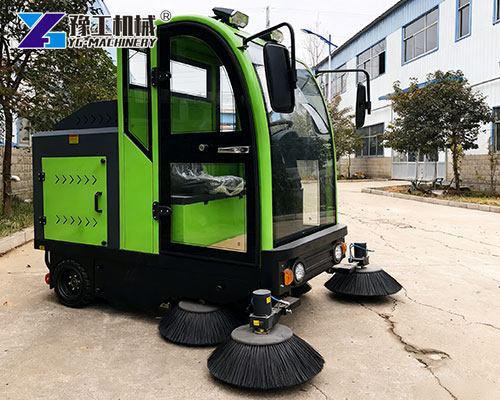 Industrial cleaning equipment for concrete floors