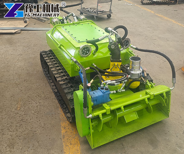 Underwater dredging robot removing sludge