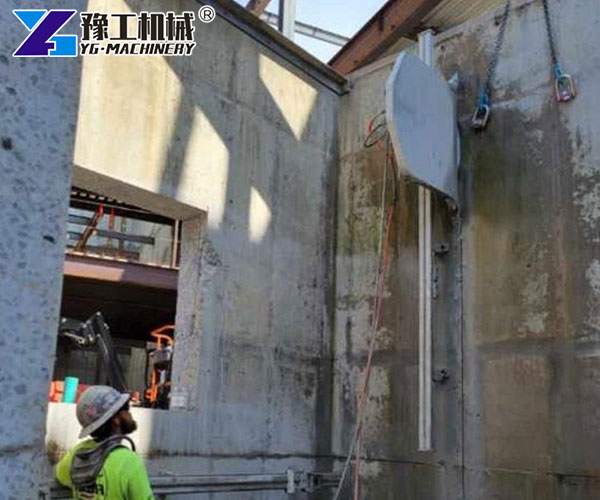 Reinforced concrete cutting equipment is working