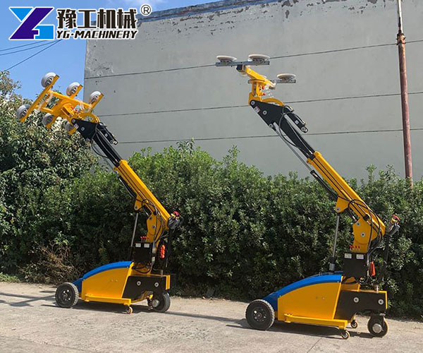 Facade glass installation robot with suction cups