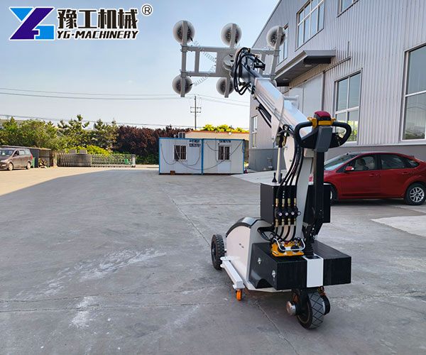 Glass handling robot improving installation safety